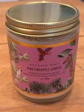 Bath & Body Works Pink Pineapple Sunrise Tropical Mason Candle with Gold Lid